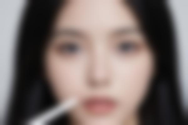 青岛朱建莹医生整形修复技术超群，重睑吸脂价格公开！