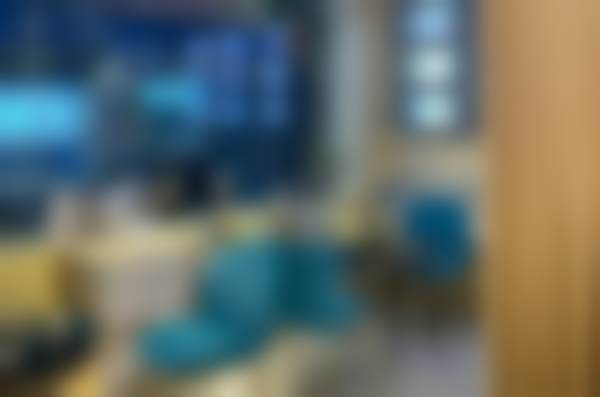 广州德伦口腔门诊部（石溪精品店）的来院路线