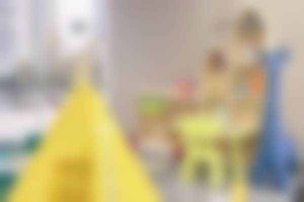 内江东兴启辰口腔门诊部（大千路店）