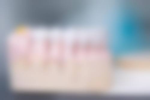 高自立的学术积累与从业资历